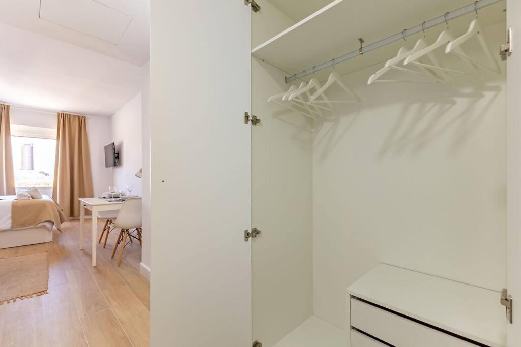 New Suite Reformada Con Excelente Ubicacion Seville Exterior photo
