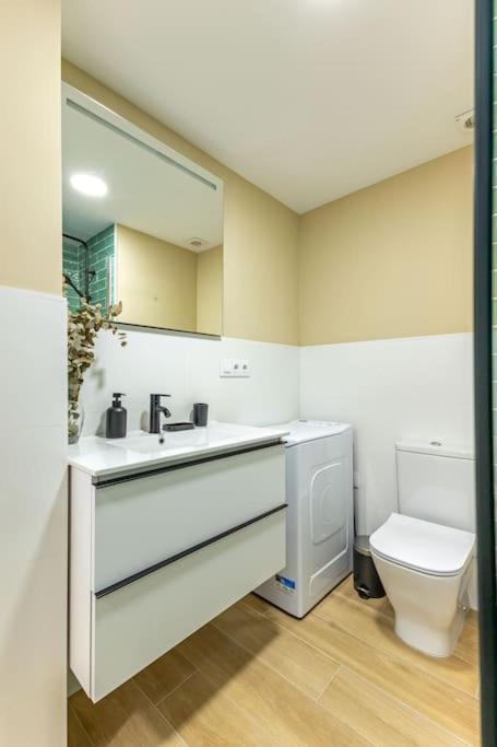 New Suite Reformada Con Excelente Ubicacion Seville Exterior photo