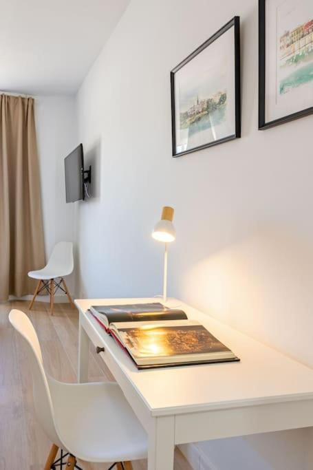 New Suite Reformada Con Excelente Ubicacion Seville Exterior photo